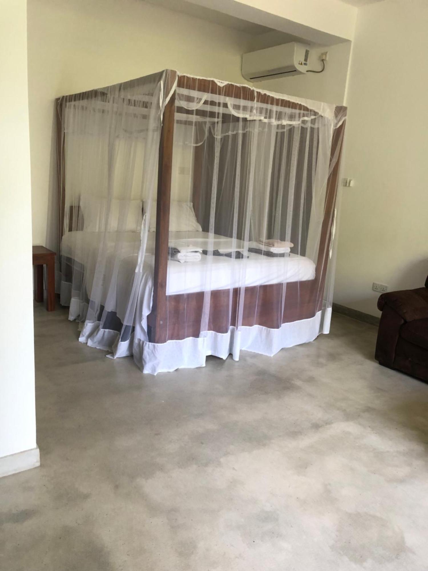Hotel Paradiso, Унаватуна Экстерьер фото